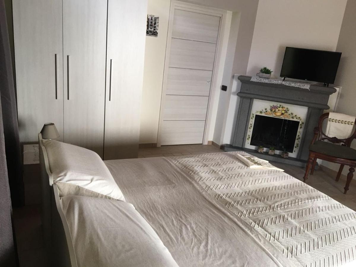 Nonna Laura Bed & Breakfast Помпей Екстериор снимка